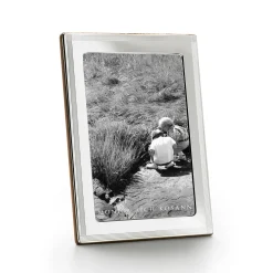 Cross Hatch Stripe Frame