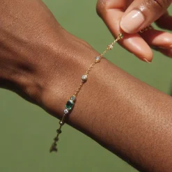 Staggered Diamond & Emerald Tennis Bracelet