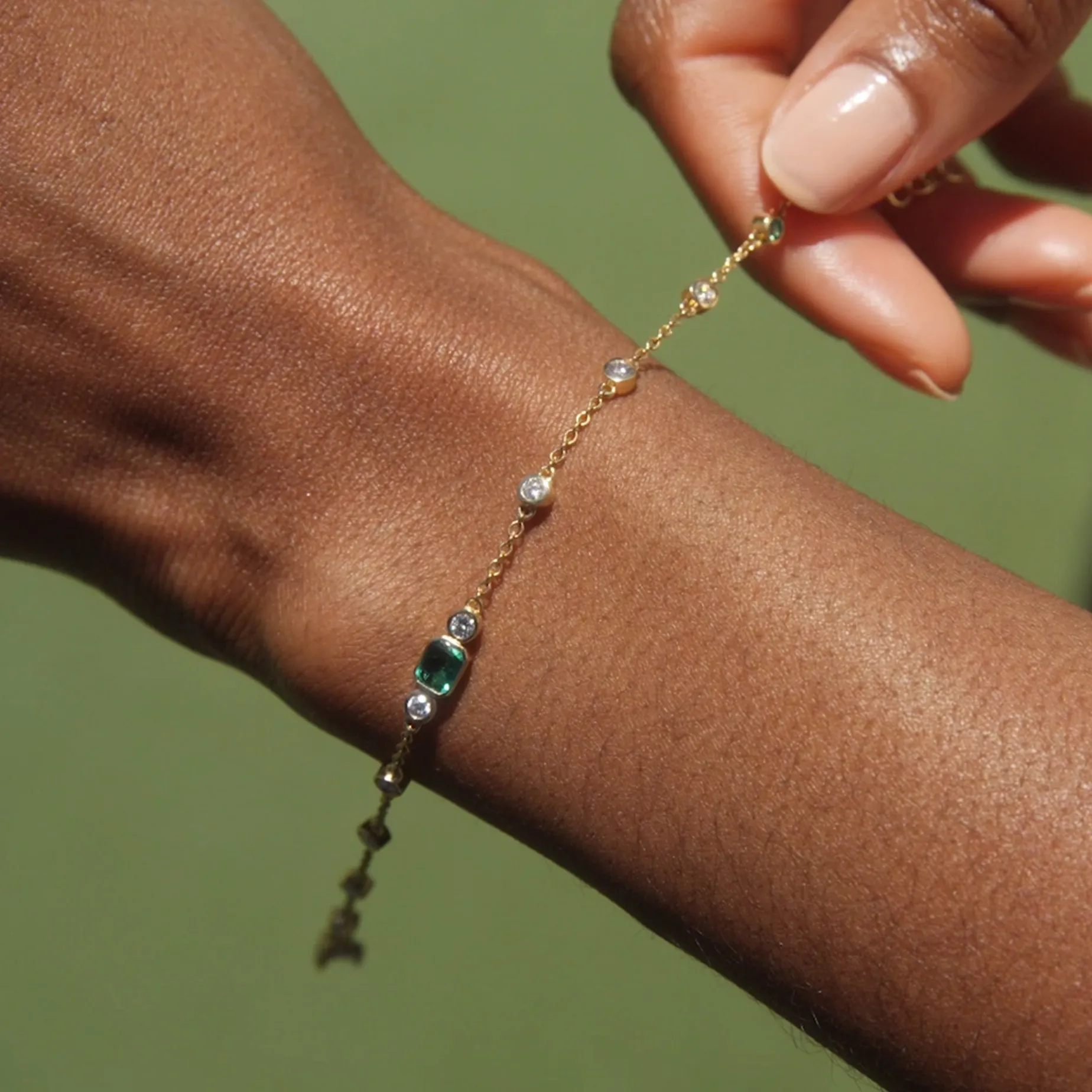 Staggered Diamond & Emerald Tennis Bracelet
